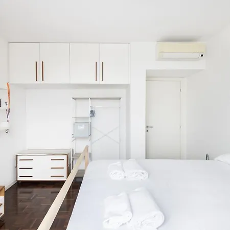 Easylife - Accogliente Dimora Con Balcone Apartament *